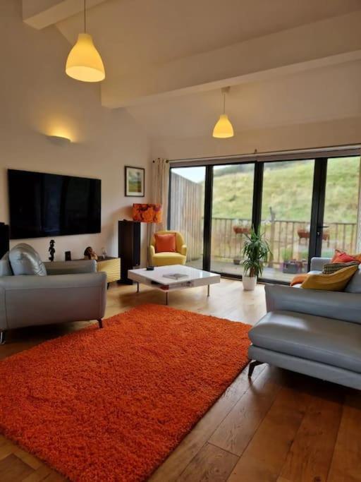 Spacious Hilltop Above Holiday home Hebden Bridge