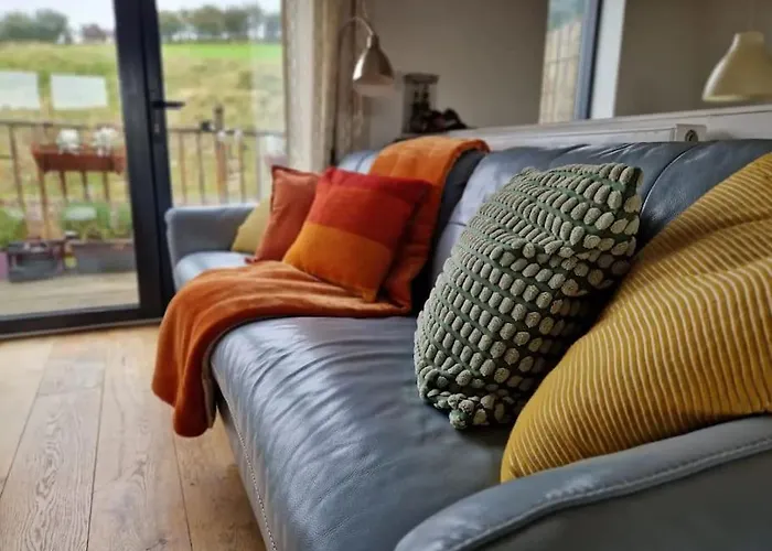 Spacious Hilltop Home Above Hebden Bridge
